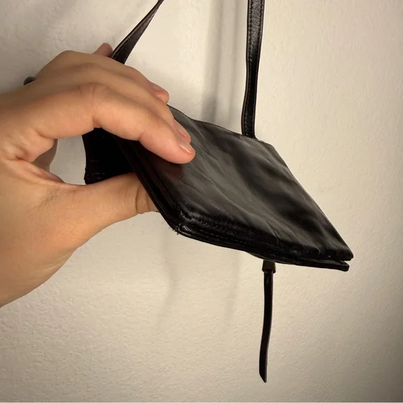 Hobo Bag Glade Crossbody Black Leather Adjustable Strap Multi Pocket - Picture 4 of 16